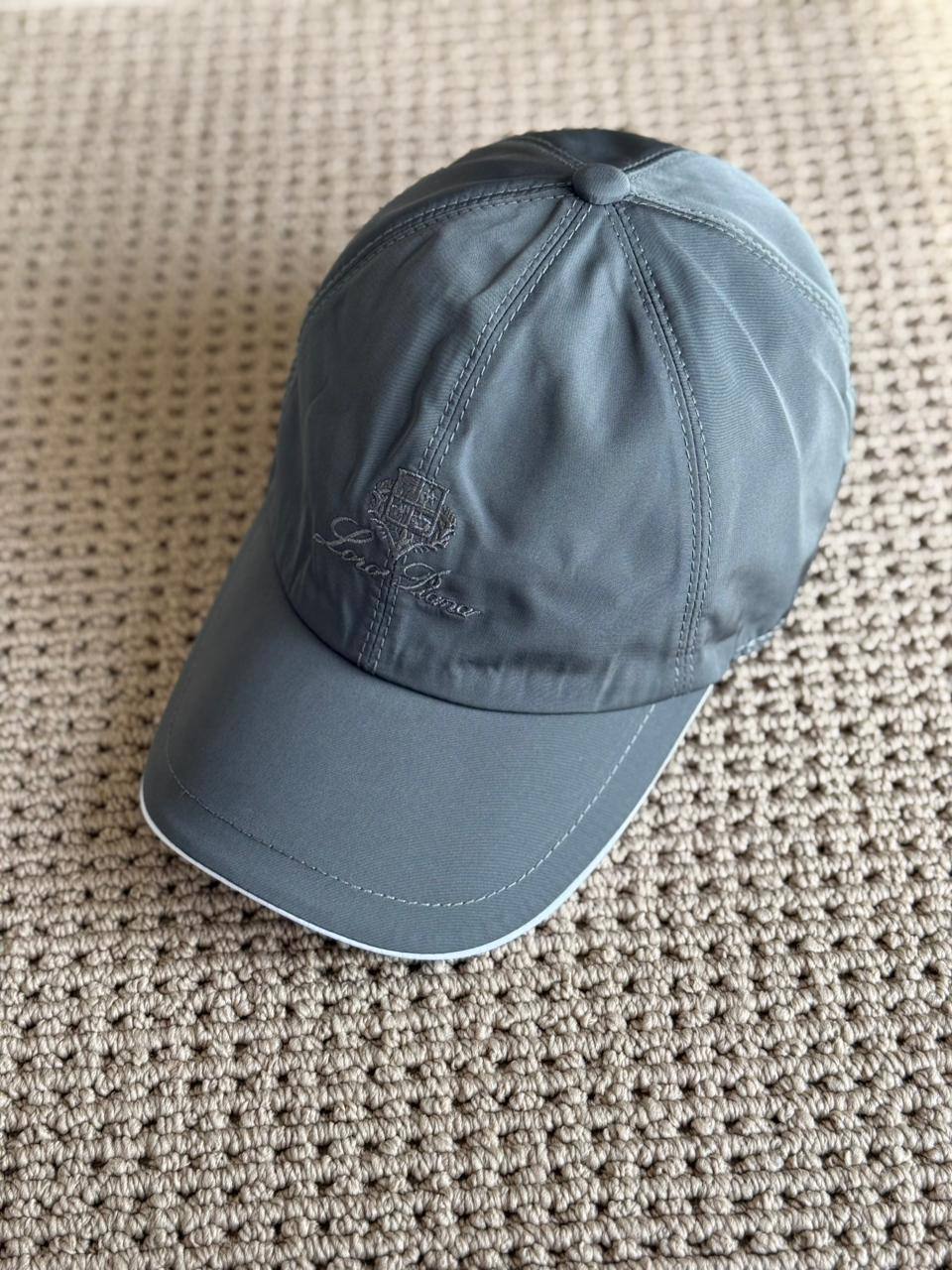 Premium Loro Cap