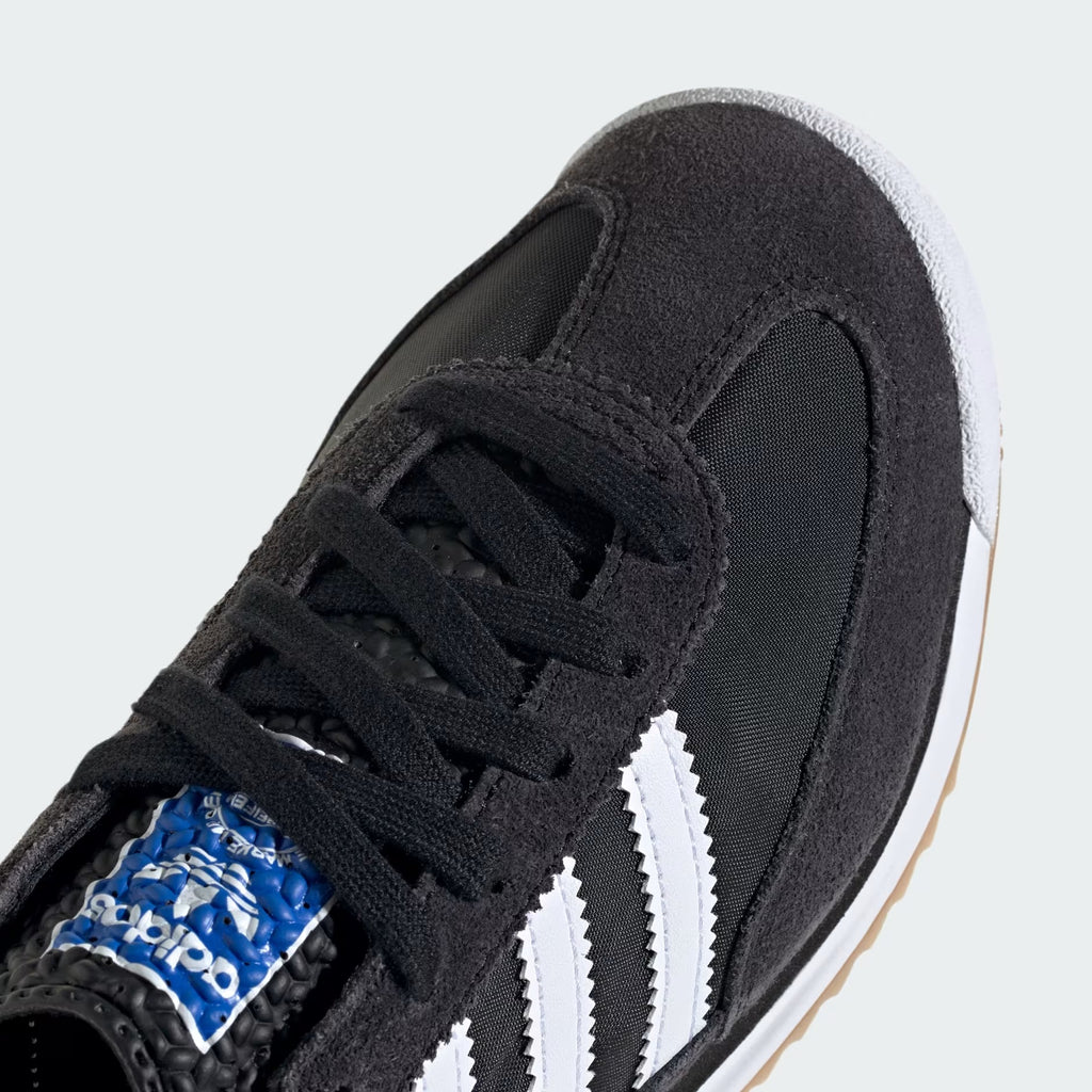 SL 72 RS Core Black / Cloud White / Blue